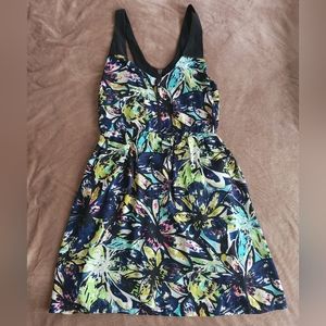 $12 Tropical Floral Mini Dress by Dex Size M *